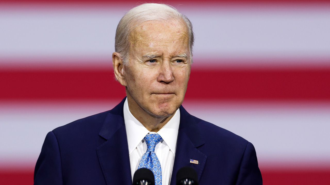 WATCH LIVE: Biden delivers remarks after autoworker strike comes to an end