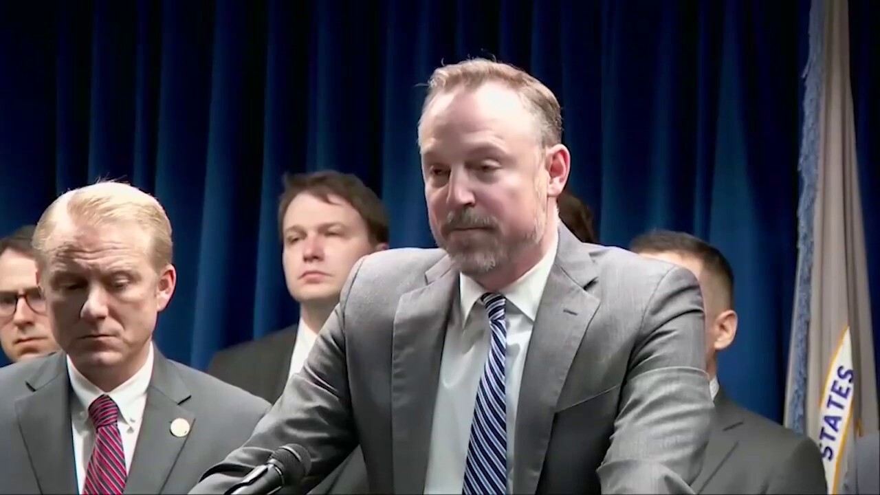Accused Minnesota shooter visited two other lawmakers’ homes between attacks