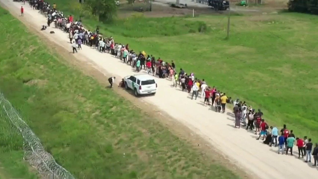 Texas DPS director warns 'tens of thousands' of migrants on border waiting out Title 42