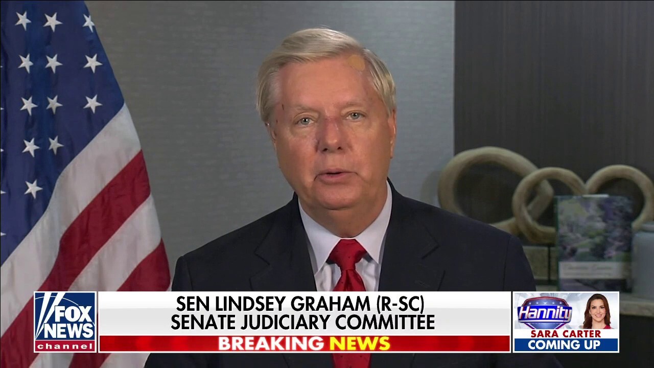  Lindsey Graham: The best thing you can do for kids is to ‘fire these people’