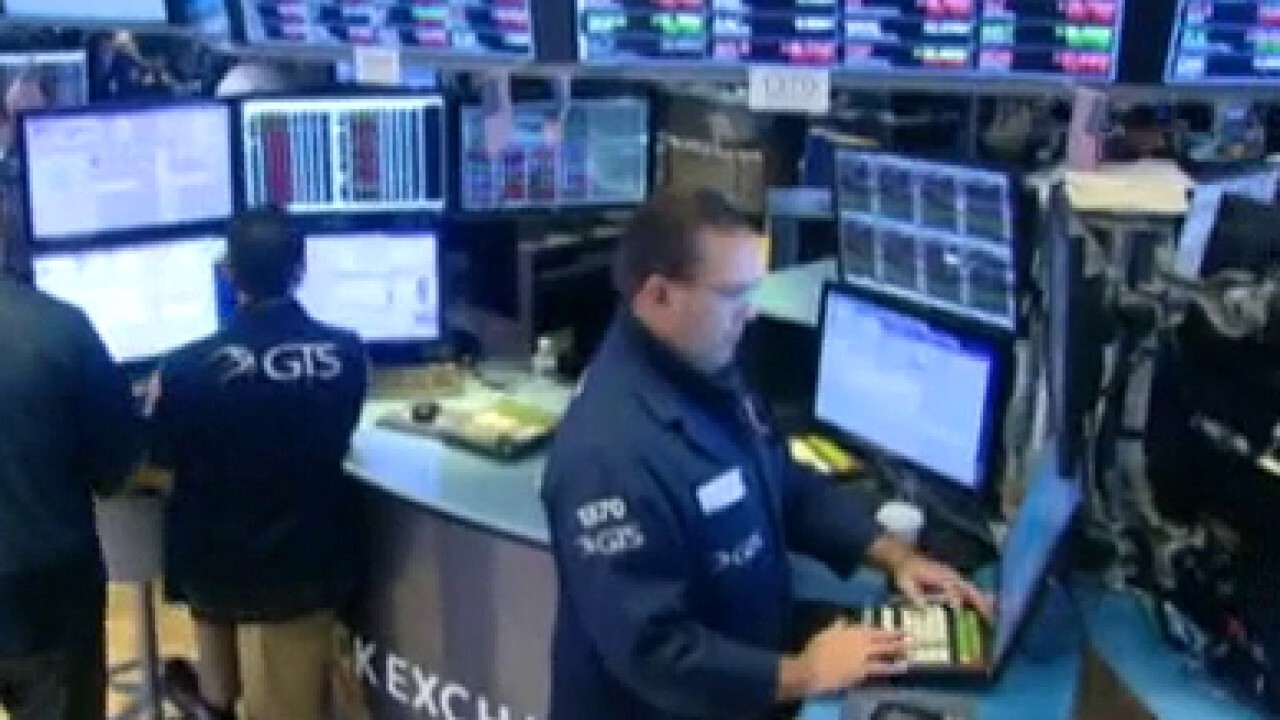 Stocks continue to post strong gains for the year amid coronavirus