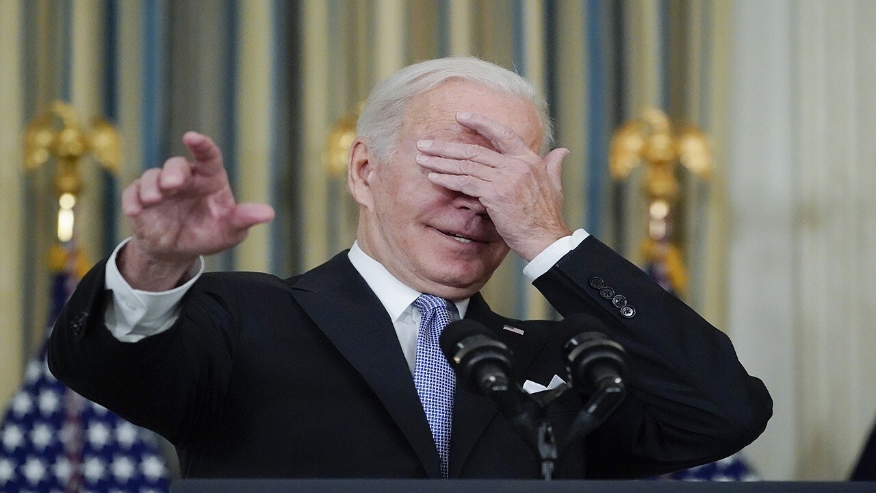 Bill Bennett: Everything Joe Biden touches turns to 'mud'