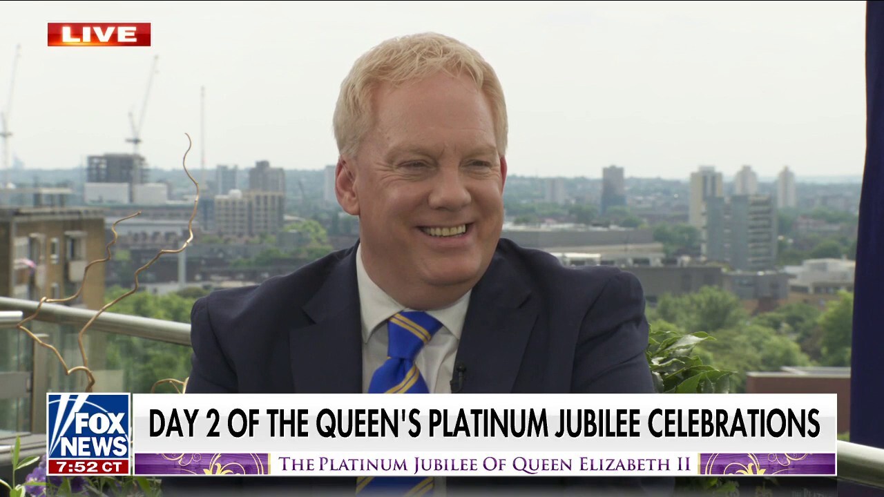 ЛОНДОН – Службата за благодарност към кралицата в петък беше