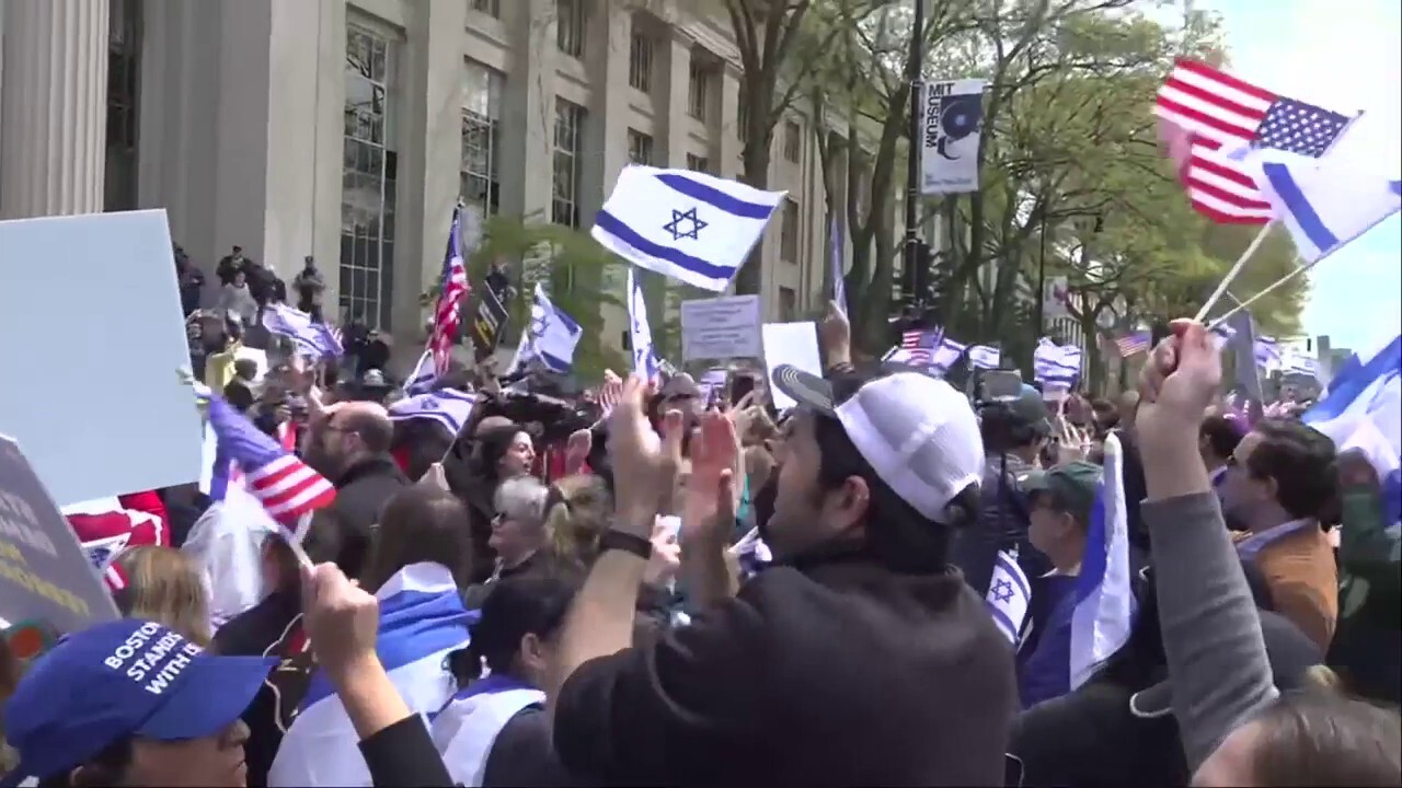 Pro-Israel crowd rallies at MIT, waves American, Israeli flags 