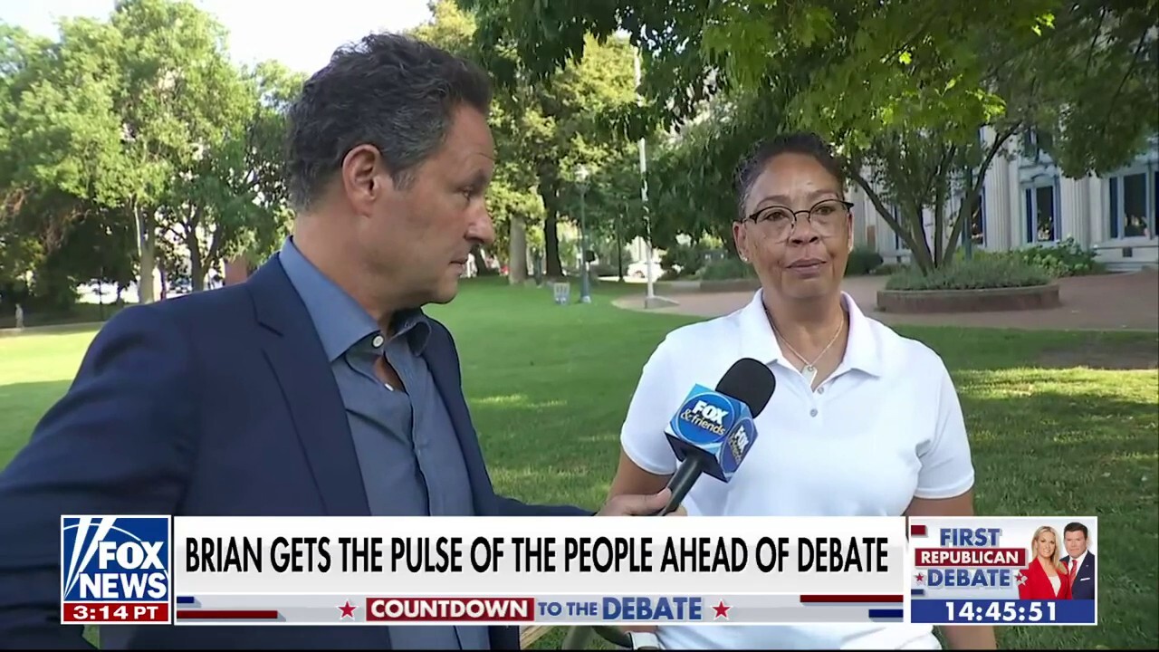 Brian Kilmeade chats with voters ahead of first Republican debate 