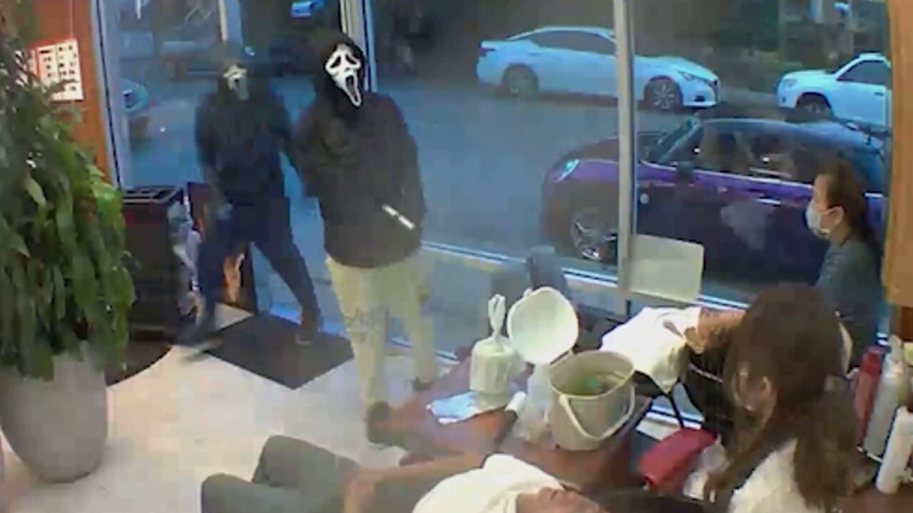 Armed men in 'Scream' masks rob Seattle hair salon