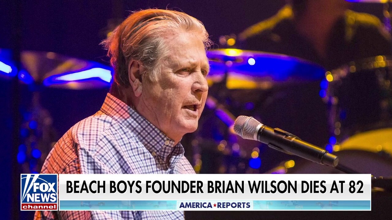 Fox News correspondent Danamarie McNicholl discusses the death of Beach Boys founder Brian Wilson on ‘America Reports.’