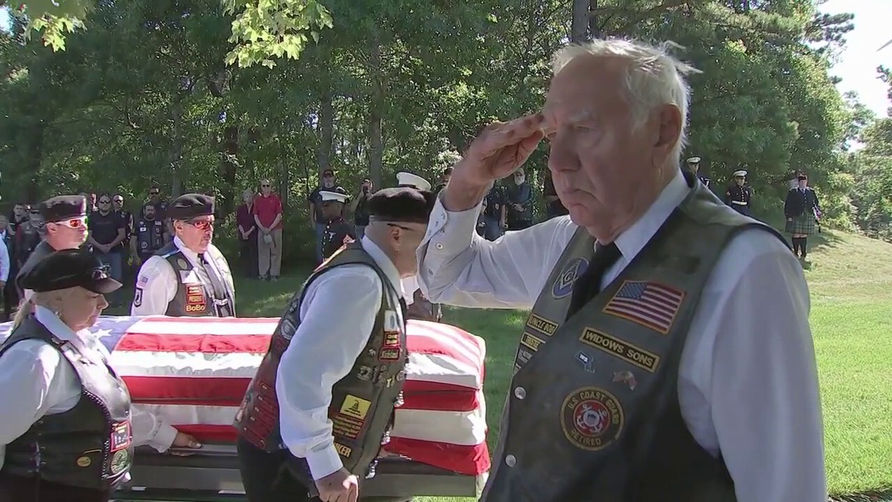 Navy veteran laid to rest with American Legion riders funeral procession