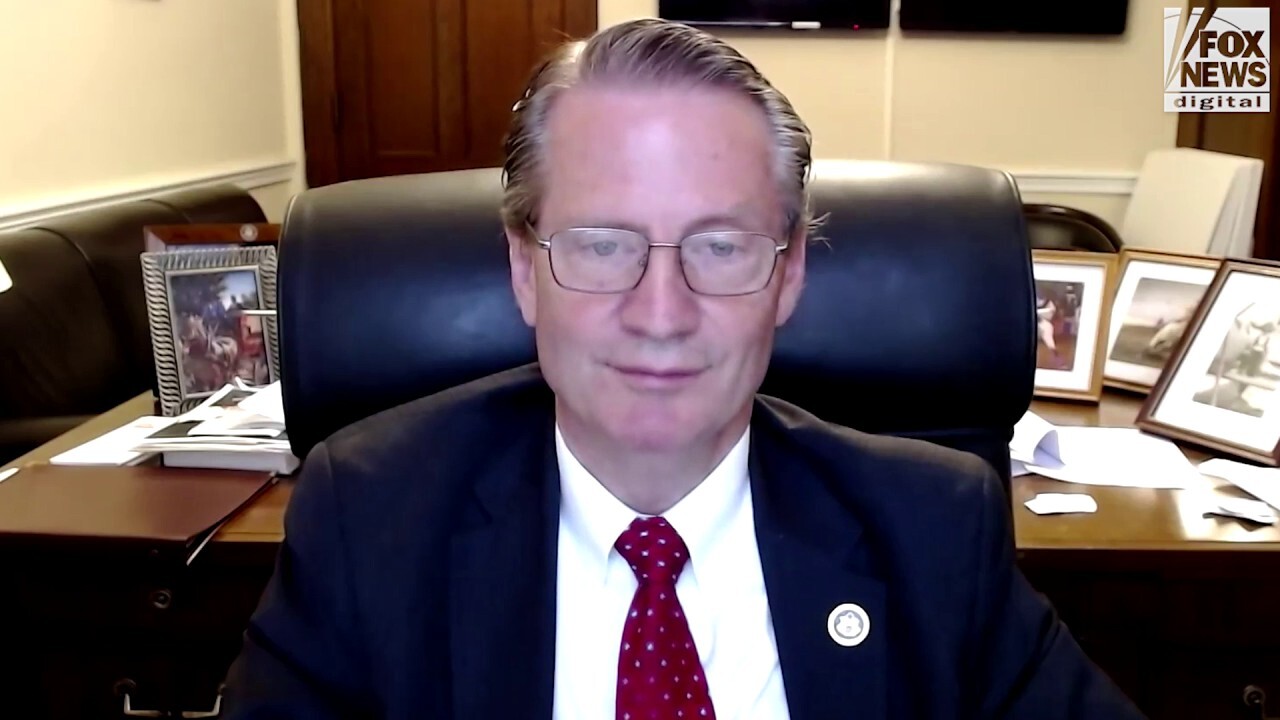 Congressman says there's a UFO 'coverup'
