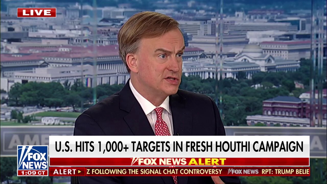 Former Bush advisor 'not surprised' by Waltz ousting