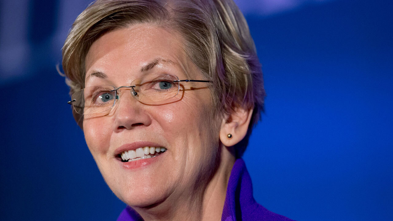 Elizabeth Warren remains atop Clinton's VP short list