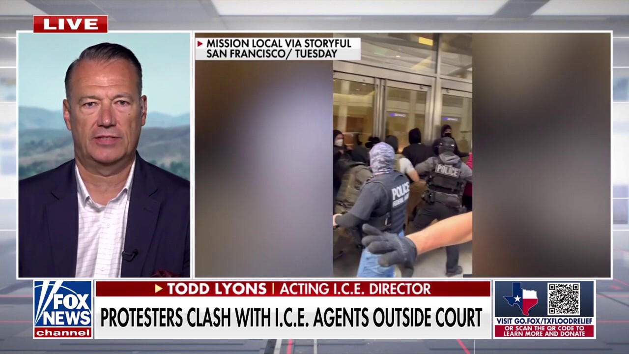 ICE protesters clash with agents outside San Francisco court