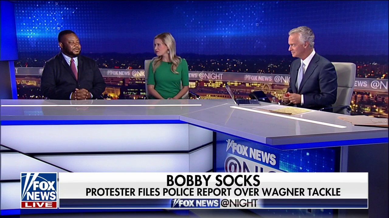 Legal experts weigh in on a lawsuit by a protester purportedly tackled by Los Angeles Rams defensive end Takkarist McKinley and linebacker Bobby Wagner during the first half of an NFL football game on 'Fox News @ Night.'