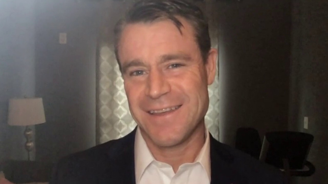 Sen. Todd Young announces new bill to support small, medium businesses post-pandemic 