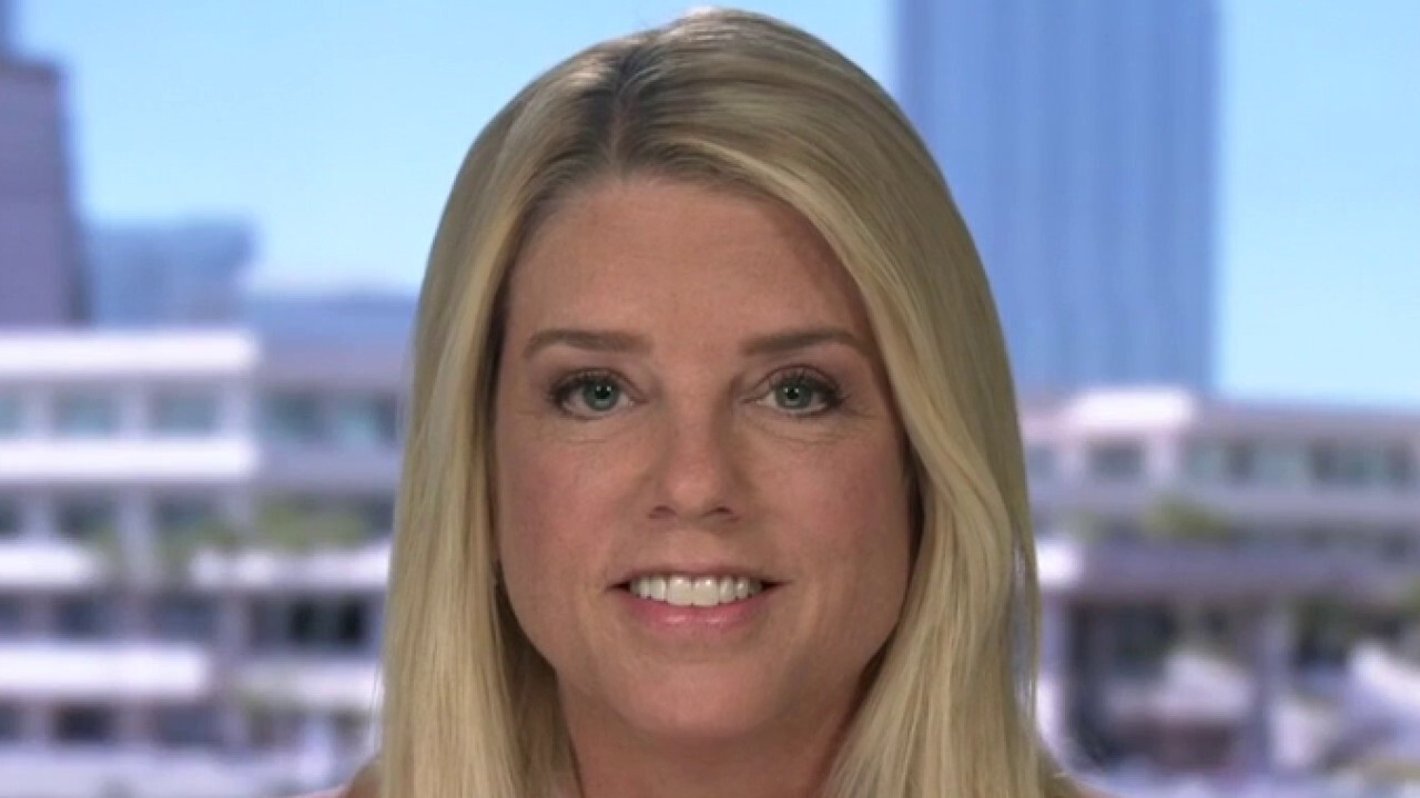 Pam Bondi on helping Pence prepare for vice presidential debate