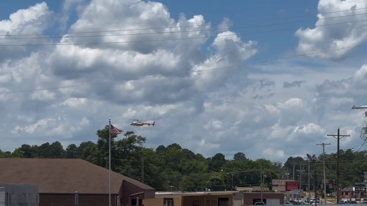 Aftermath of shooting outside Arkansas grocery store