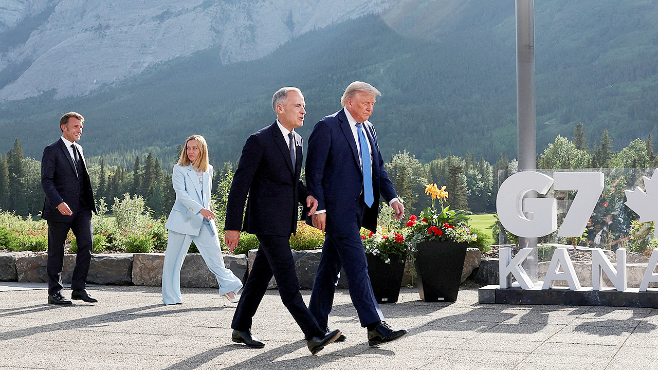 WATCH LIVE: Trump returns to Washington after cutting Canada trip short