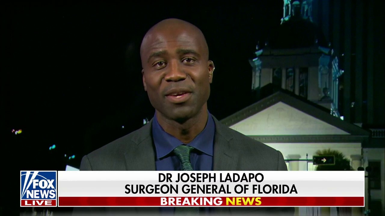 Главният хирург на щата Флорида д р Джоузеф Ладапо призовава доставчиците