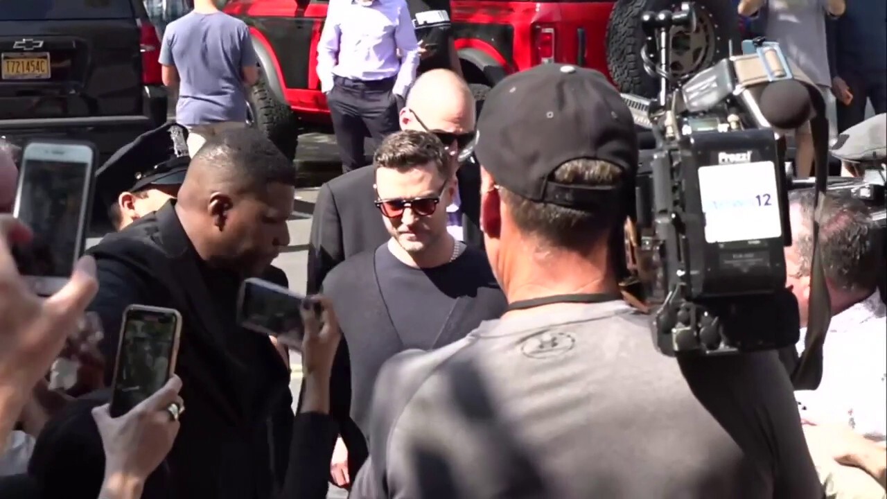 Justin Timberlake arrives at court hearing for DWI arrest