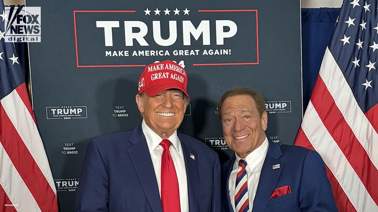 'SNL' alum Joe Piscopo details his friendship with President Trump