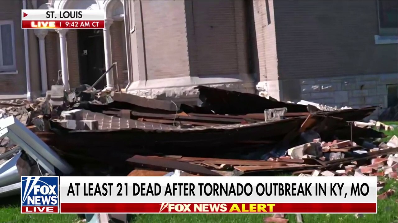 'Heartbreaking' devastation: Tornado outbreak in Kentucky, Missouri leaves 21 dead 