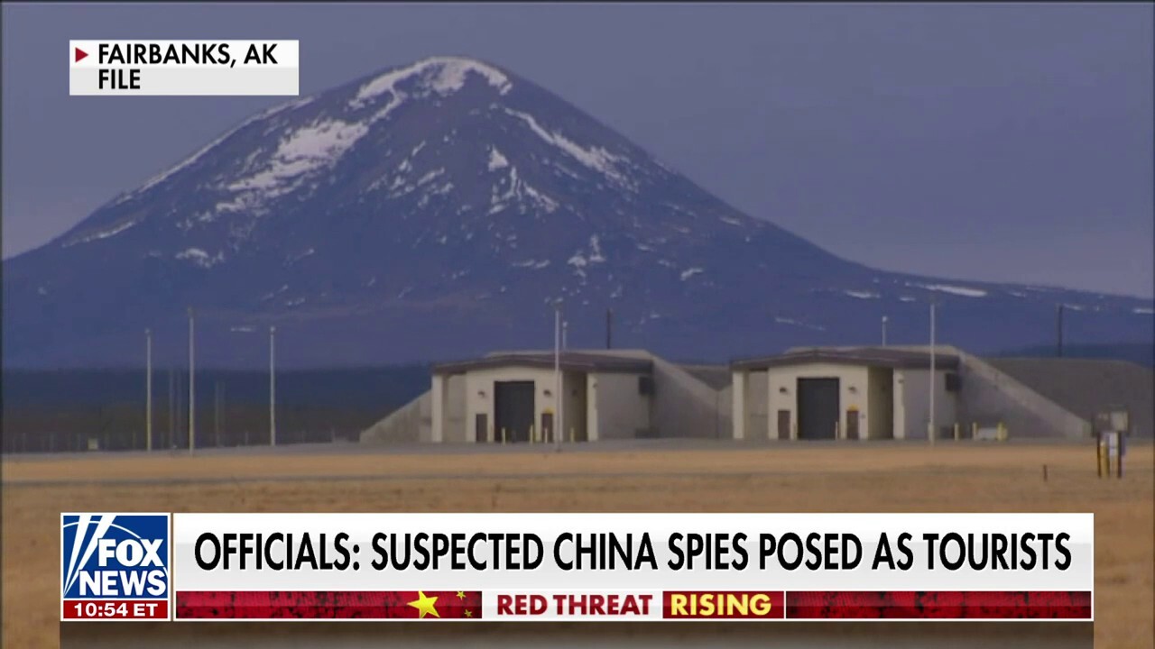Officials: Suspected Chinese spies pose as tourists in Alaska