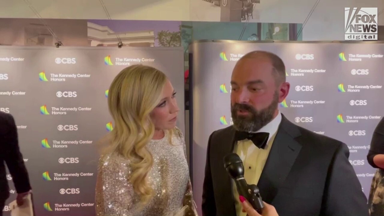Ellie and Drew Holcomb celebrate Amy Grant at 45th Kennedy Center Honors