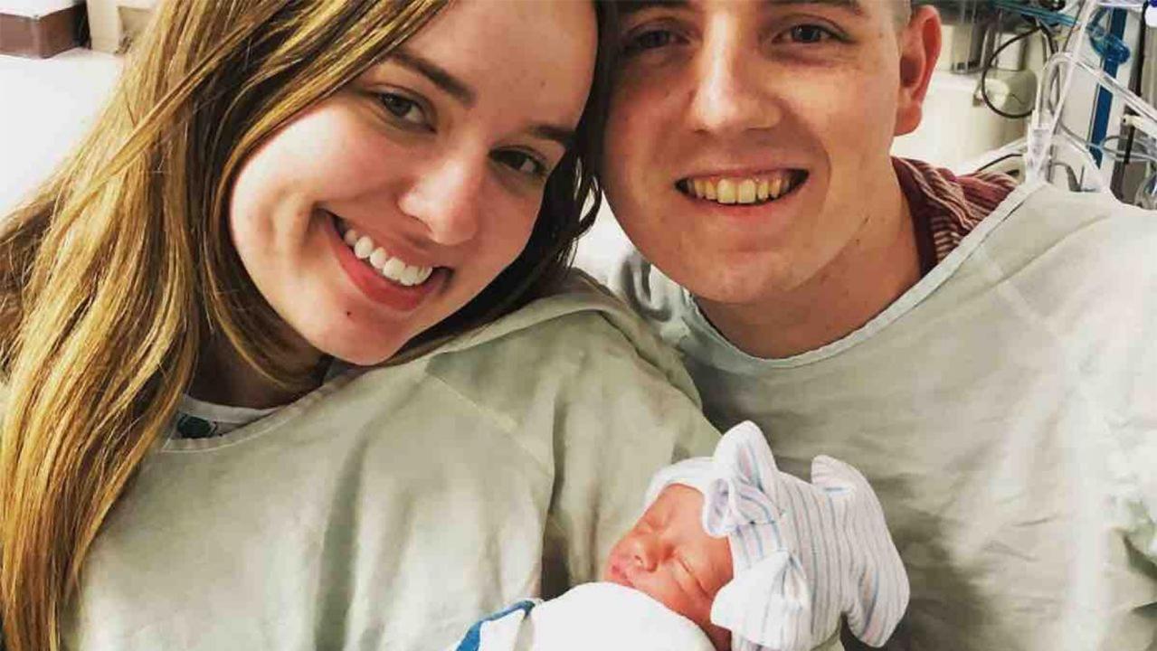 Couple shocked by surprise baby after going to hospital for 'kidney stones'