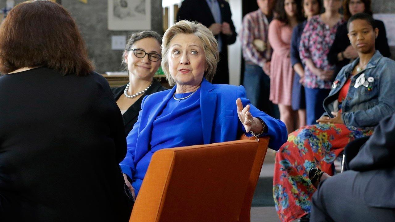 Clinton reaches out to women voters with new child care plan