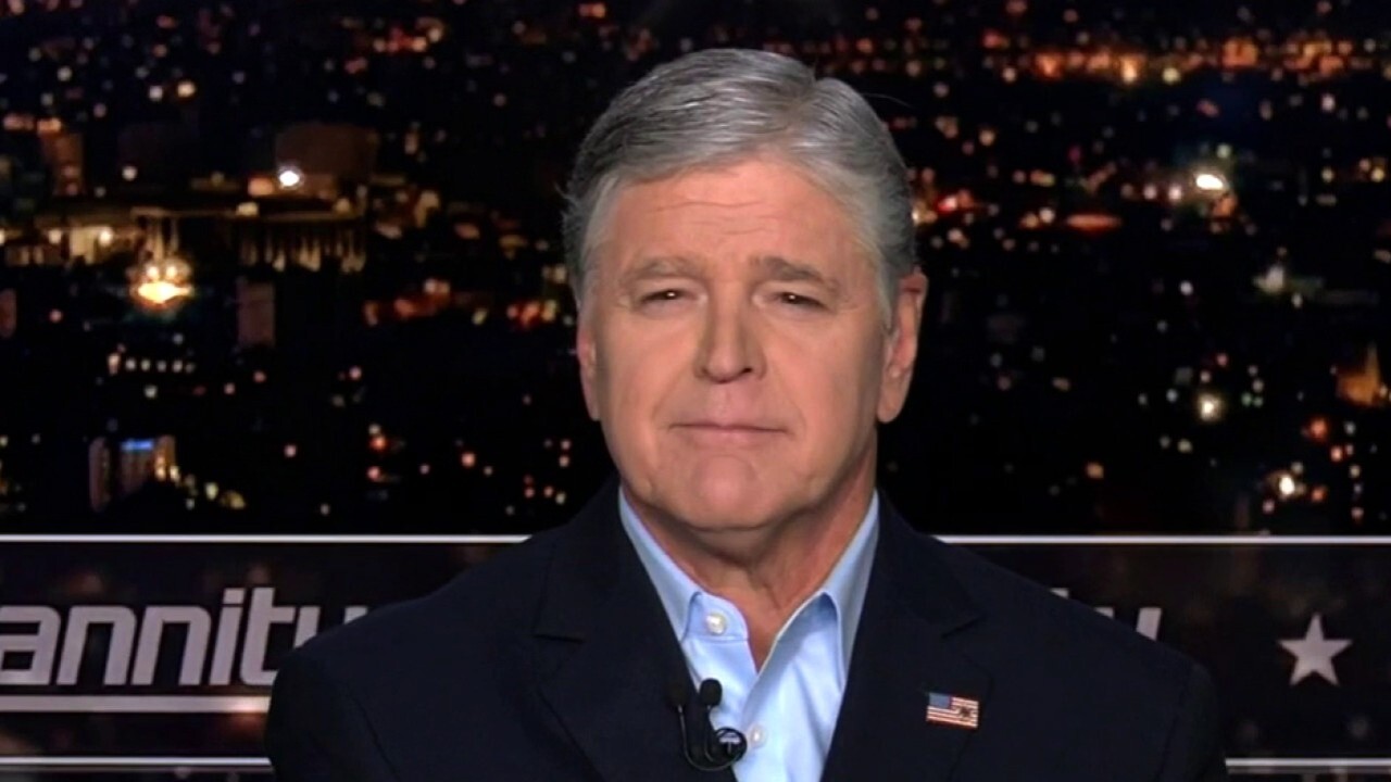 Sean Hannity: While Democrats panic, Biden does nothing