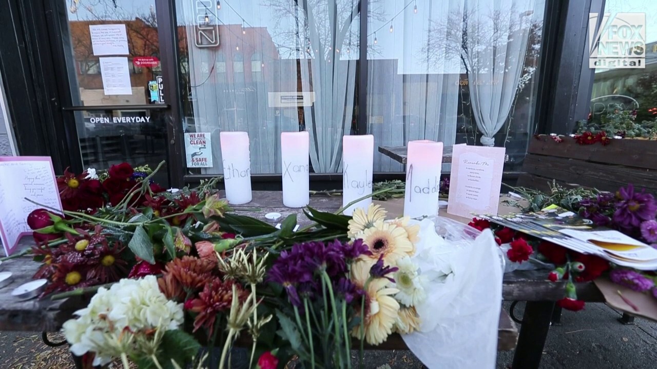 Restaurant memorial for Universtiy of Idaho Murder victims