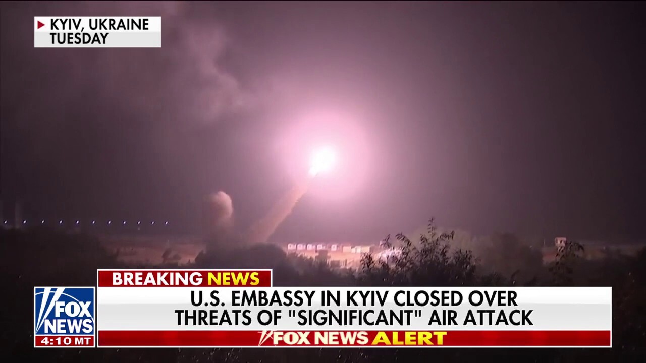 US shuts down Ukraine embassy over fears of Russian air attack