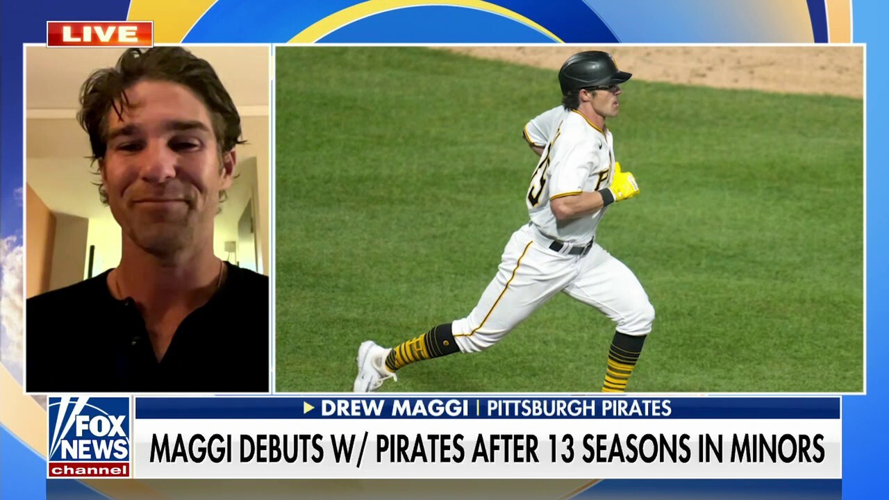 33-year-old Drew Maggi makes MLB debut