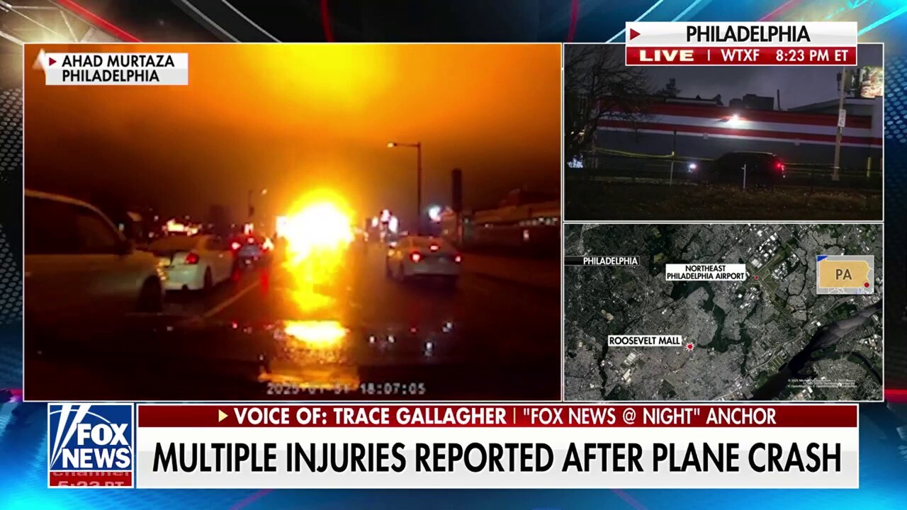 Reports of injuries on the ground at site of Philadelphia plane crash