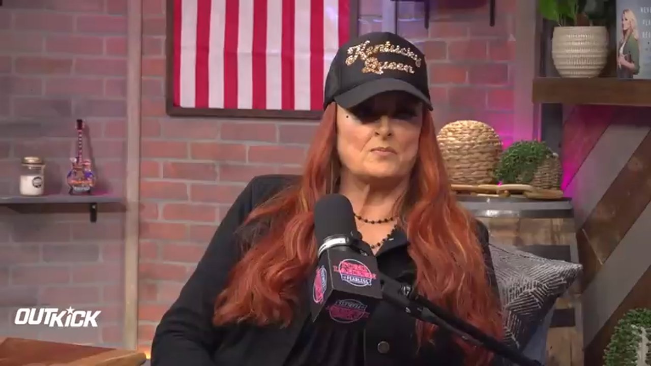 Wynonna's Advice for Young Artists | Tomi Lahren is Fearless