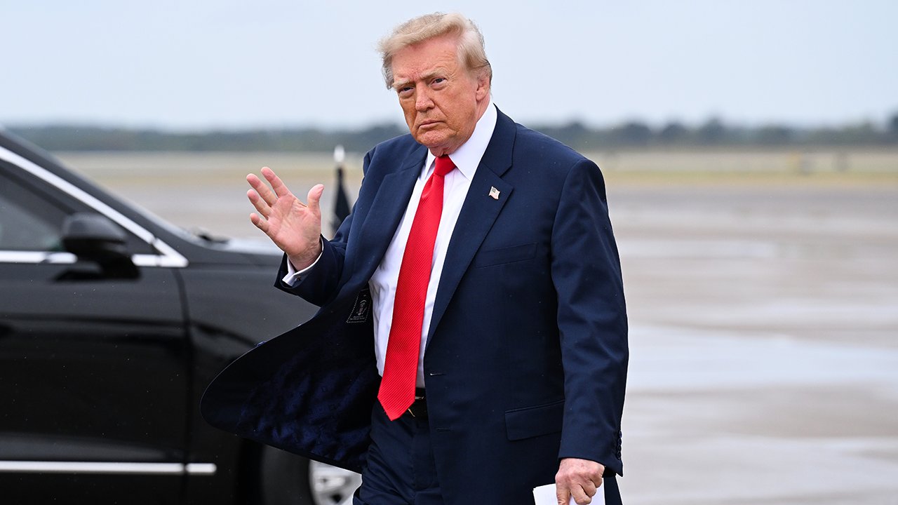 WATCH LIVE: President Trump travels to Youngstown, Ohio, for midterm rally