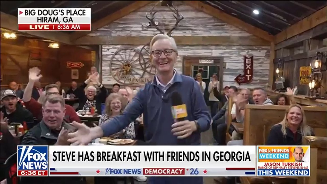 Georgia voters rally together over breakfast