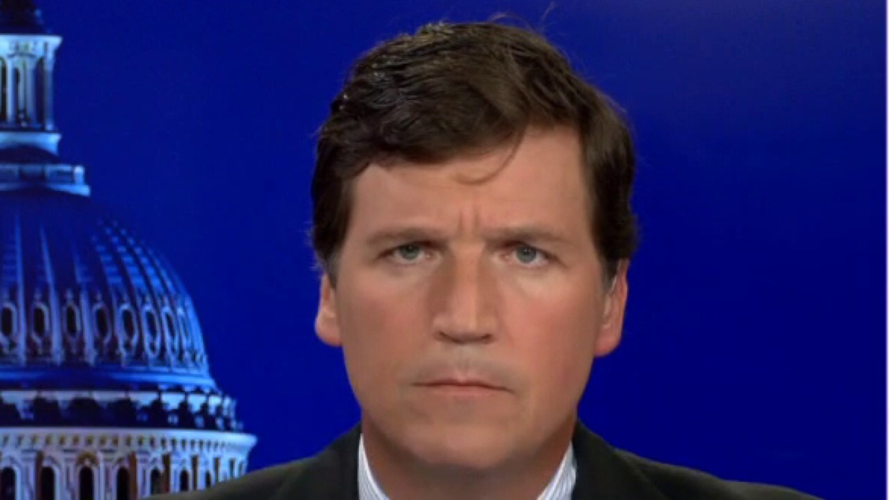 Tucker Carlson: Tyranny is coming unless someone stops Democrats' COVID power grab