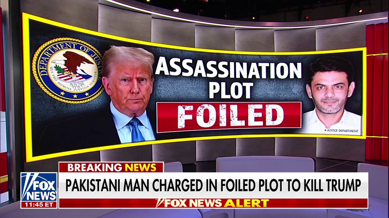 Pakistani man charged in a foiled plot to assassinate Trump