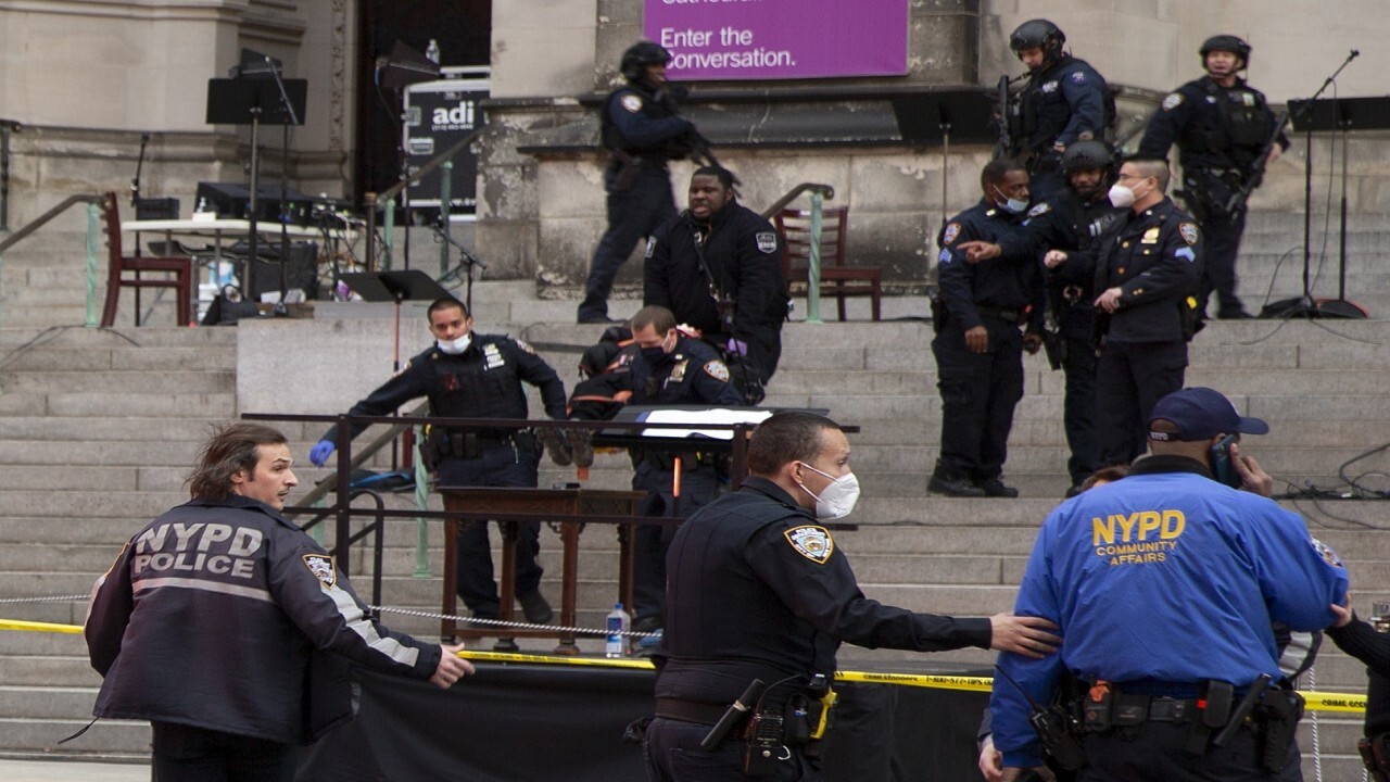 Police fatally shoot gunman outside historic New York City cathedral