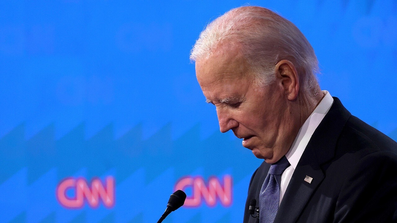 Fox News correspondent Madeleine Rivera has more on growing calls from House Democrats for President Biden to bow out on the 2024 presidential race on 'Fox News Live.' 