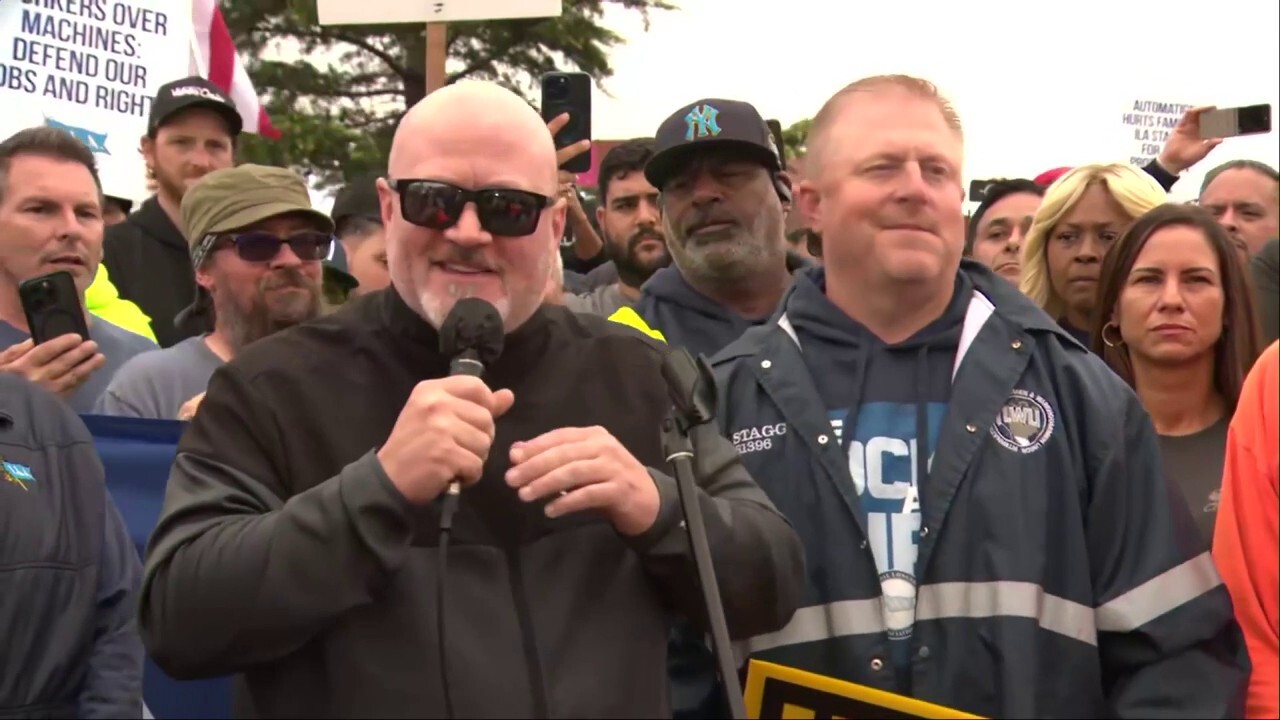 Dennis Daggett says ILWU will not unload diverted ship cargo in solidarity