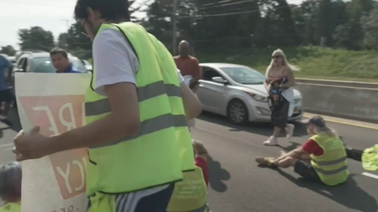 DC drivers yell at protestors blocking the street