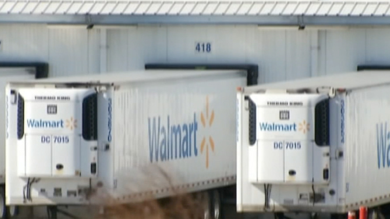 Walmart takes aim at Amazon