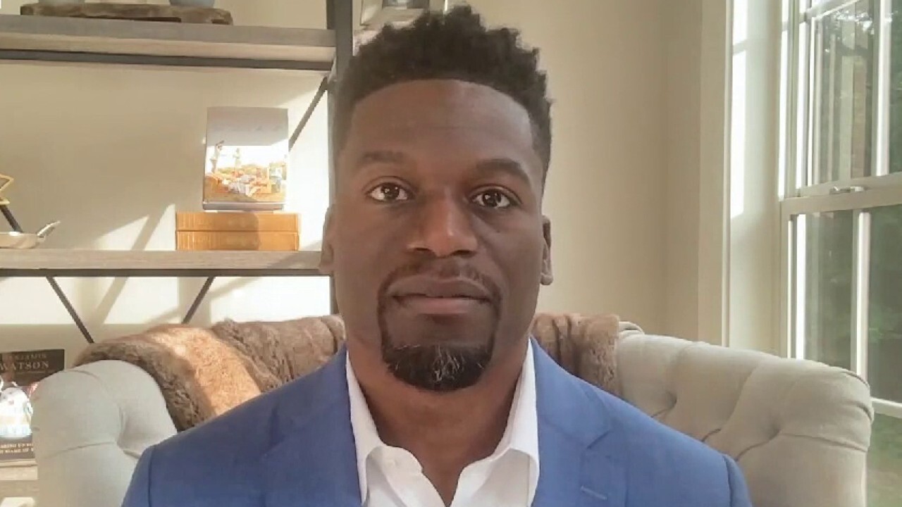 Former NFL player condemns 'very disturbing' attack on NY pro-life center