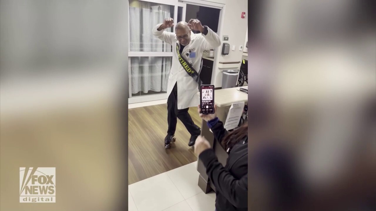 Texas doctor shows off skating skills in hospital halls during last shift before retirement