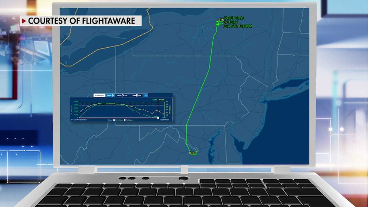 Flight path shows plane abort landing after getting close to another plane at New York airport