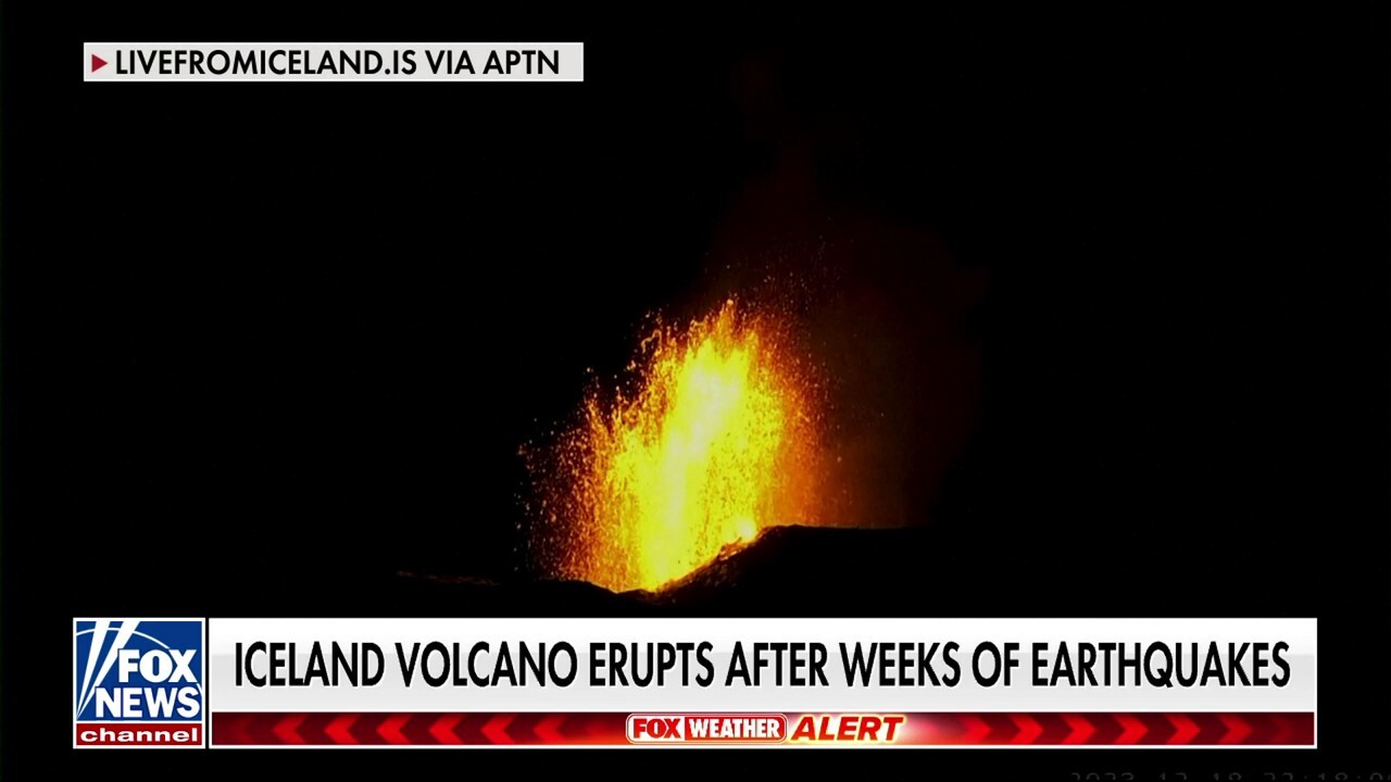 Nearly 4,000 people evacuated from Icelandic town ahead of volcano eruption