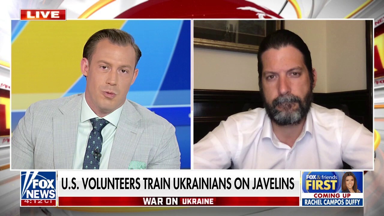 Special Ops veteran says 'highest levels' of Biden admin blocking key military aid to Ukraine