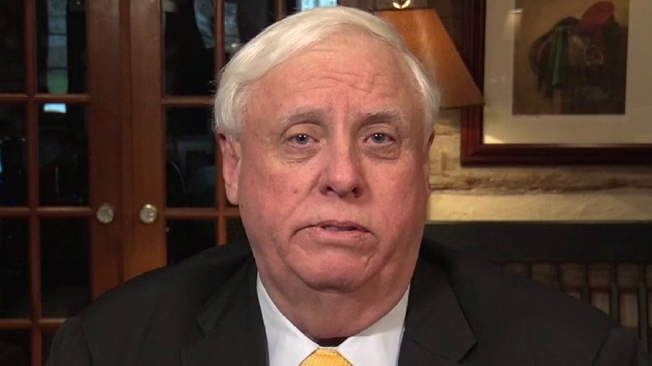 West Virginia governor urges Virginia counties unhappy with liberal government to join his staff 